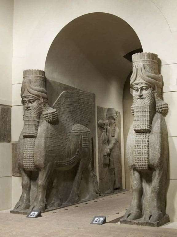 What famous art is in the Louvre? 20 Must-See artworks to see before you die 17 "The Lamassu from the Khorsabad Palace" also known as "Winged human-headed bull"