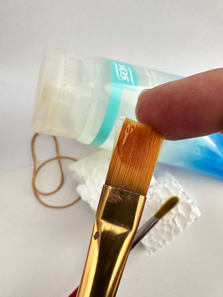 DIY Brush Shaper Advice - Best Fix To Restoring Your Brushes 5 DIY brush shaper - flat brush hair gel being applied