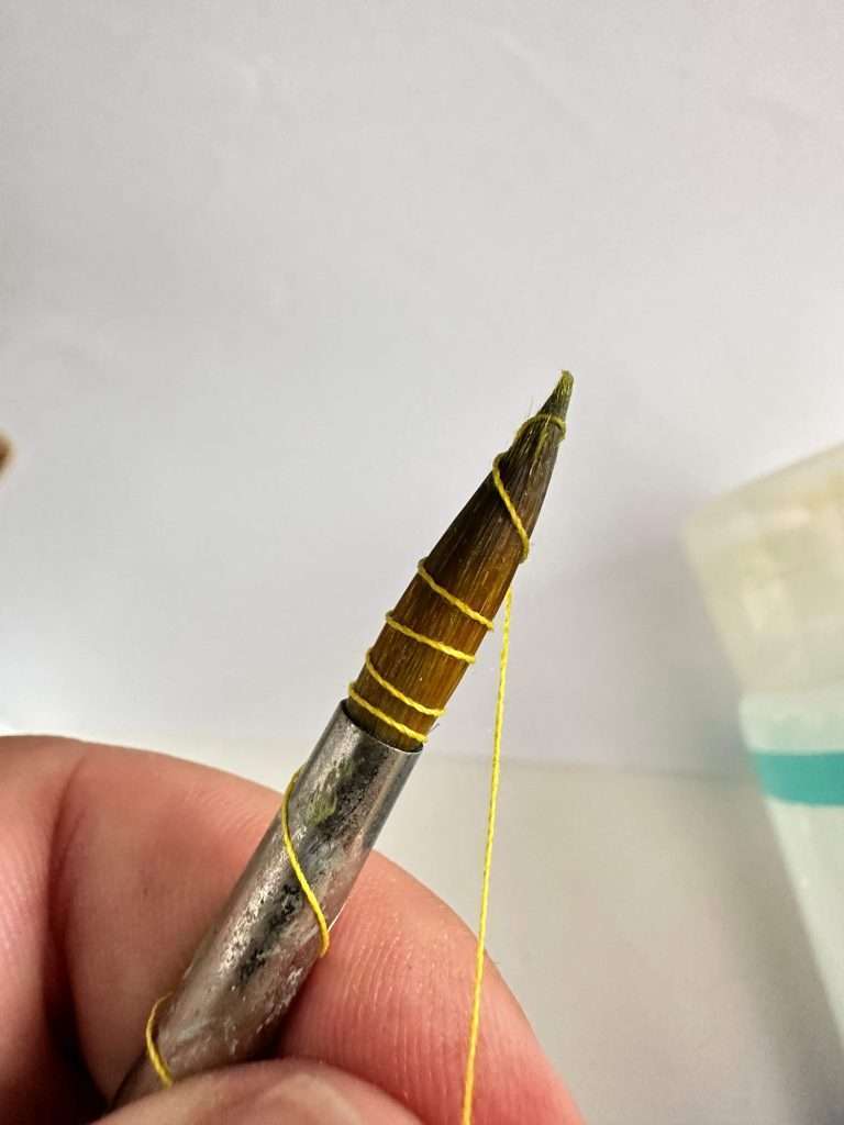 DIY Brush Shaper Advice - Best Fix To Restoring Your Brushes 17 DIY brush shaper - round brush wrapped cotton thread